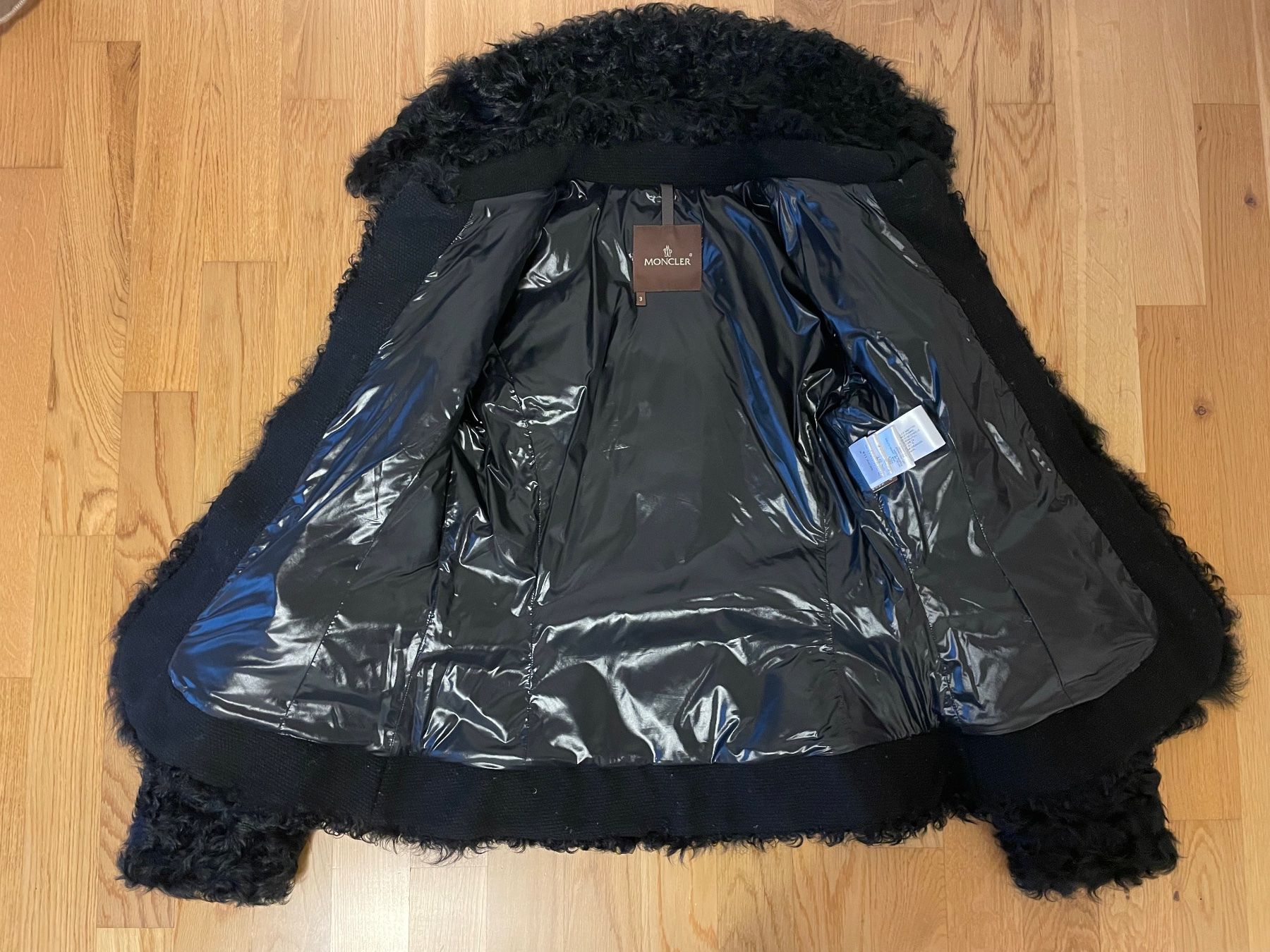 Moncler Giacche: Daunenjacke Moncler – Nuovo (secondo la descrizione) da Richterswil venduto da IrynaL 2