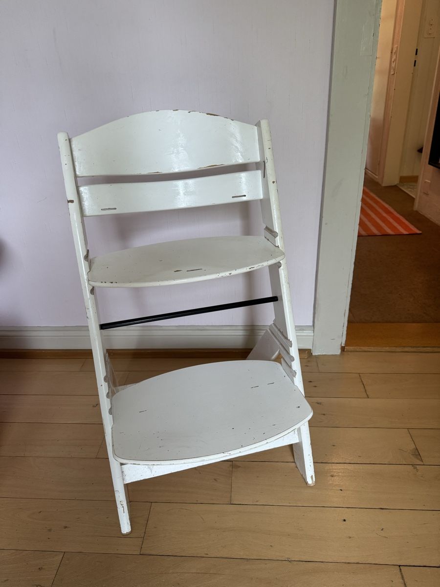 Osann Chaises hautes: Kinderhochstuhl Weiss – D'occasion à Zürich par Finchbaboon