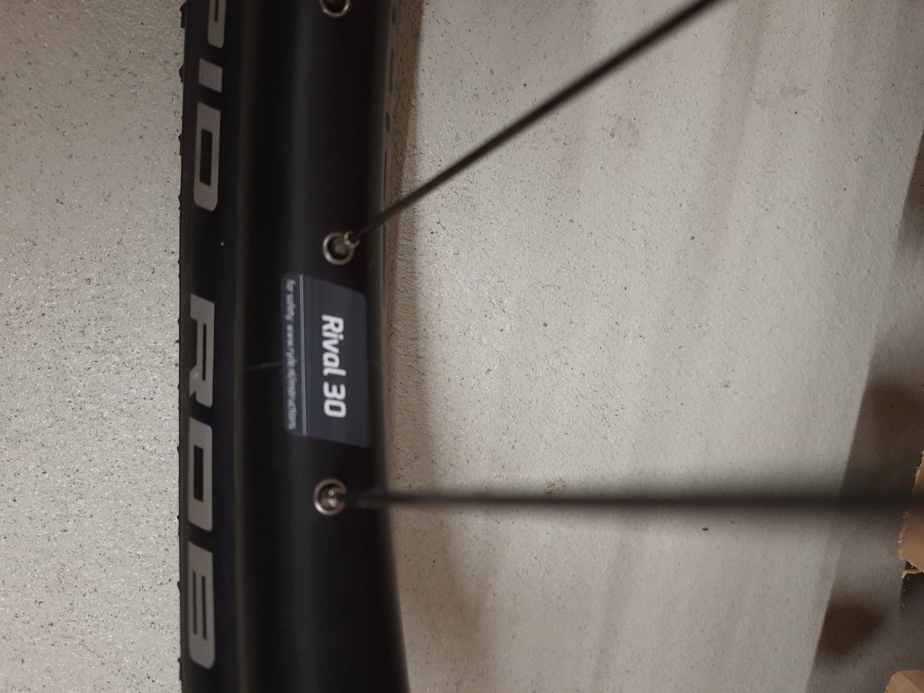 Schwalbe Pneus & Kompletträder: MTB komplett Rad Schwalbe 27.5x2.25 – Neu (gemäss Beschreibung) aus Aarau von ste_w5yp 8