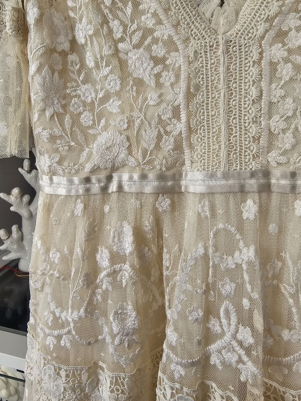 Vestiti: Kleid von Needle and Thread – Usato da Dällikon venduto da byedie 2