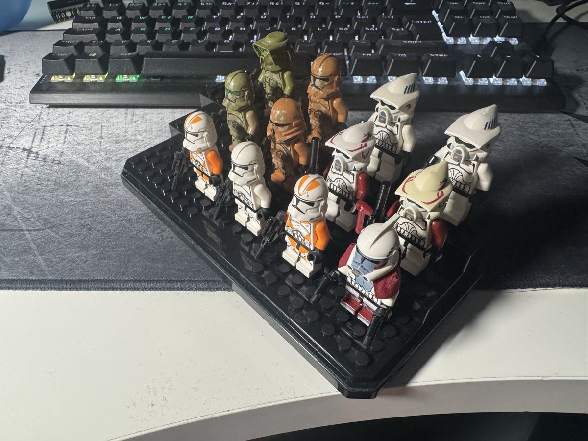 Lego Giocattoli: Lego Star Wars Figuren mit display ständer – Usato da Sissach venduto da D.Siech 1