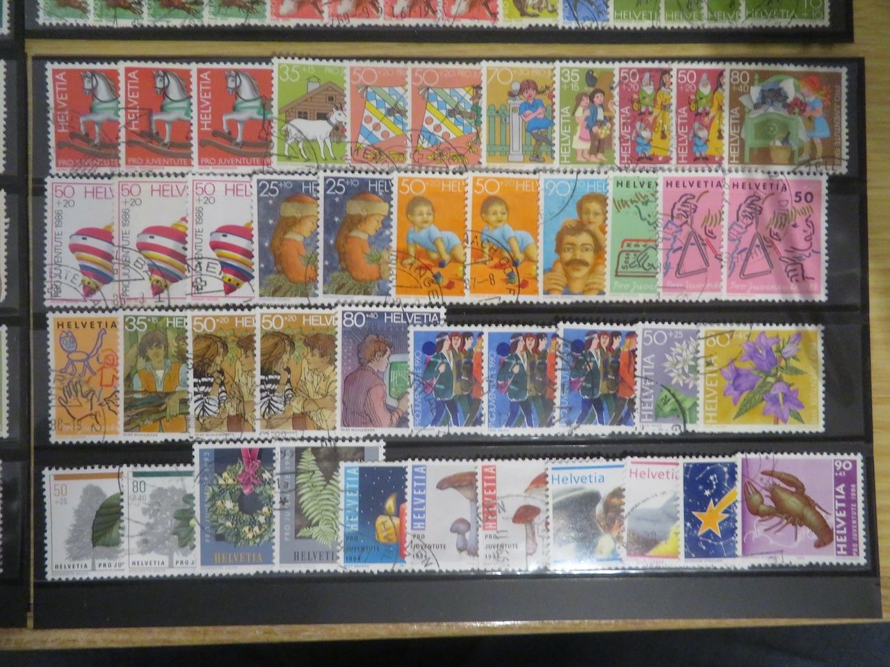 Alle Briefmarken: Pro Juventute grosser Posten auf 4 Doppelsteckkarten – Gebraucht aus Spreitenbach von heitersberg54 9