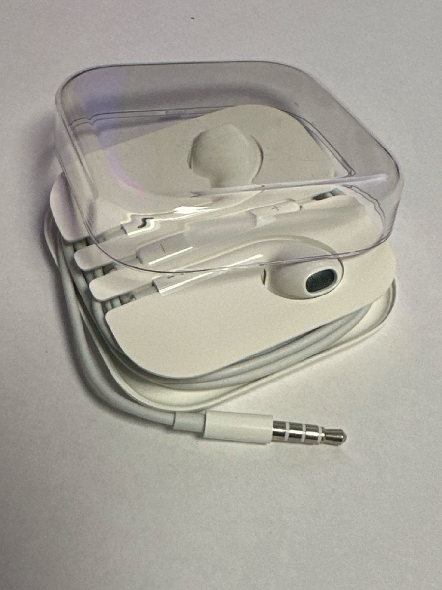 Apple Kopfhörer: Apple In-Ear Kopfhörer weiss neuwertig – Neu (gemäss Beschreibung) aus Horw von yvesmarc 2