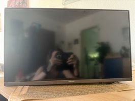 Télévision Philips 6800 series 60 CM, HD LED SMART TV, Pixel