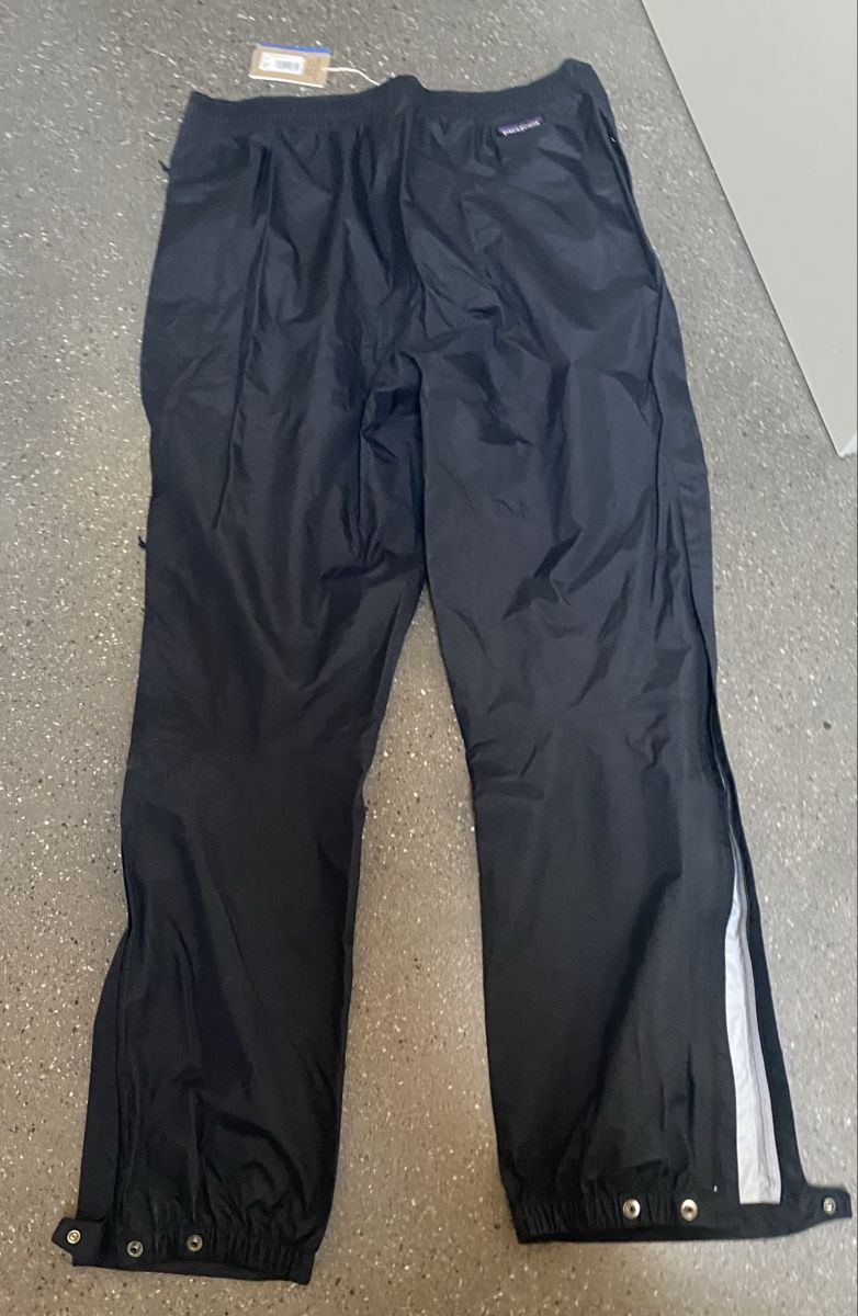 Patagonia Pantaloni: Pantalon de pluie Patagonia – Nuovo e nell'imballaggio originale da Mont-sur-Lausanne venduto da lacasta 4
