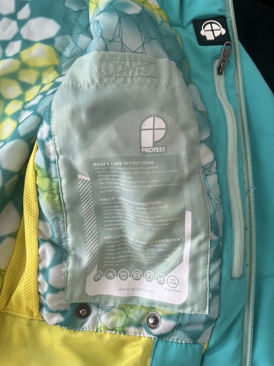 Protest Giacche: Protest Turquoise Ski Jacket. Size S. Great Condition! – Usato da Gümligen venduto da caron__ 4