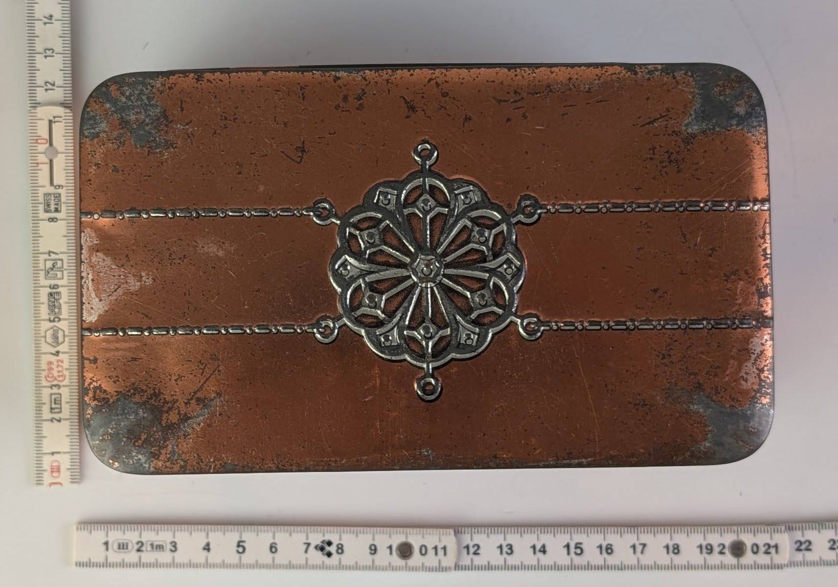 Alle Dekorationen: vintage Blech-Box – Gebraucht aus Zürich von 1.Simon 1