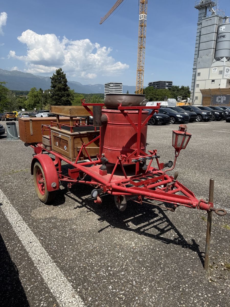 Tutte le macchine: Cuisine mobile de pompiers vintage 1970 – Usato da Grand-Lancy venduto da bin_6gwn 3