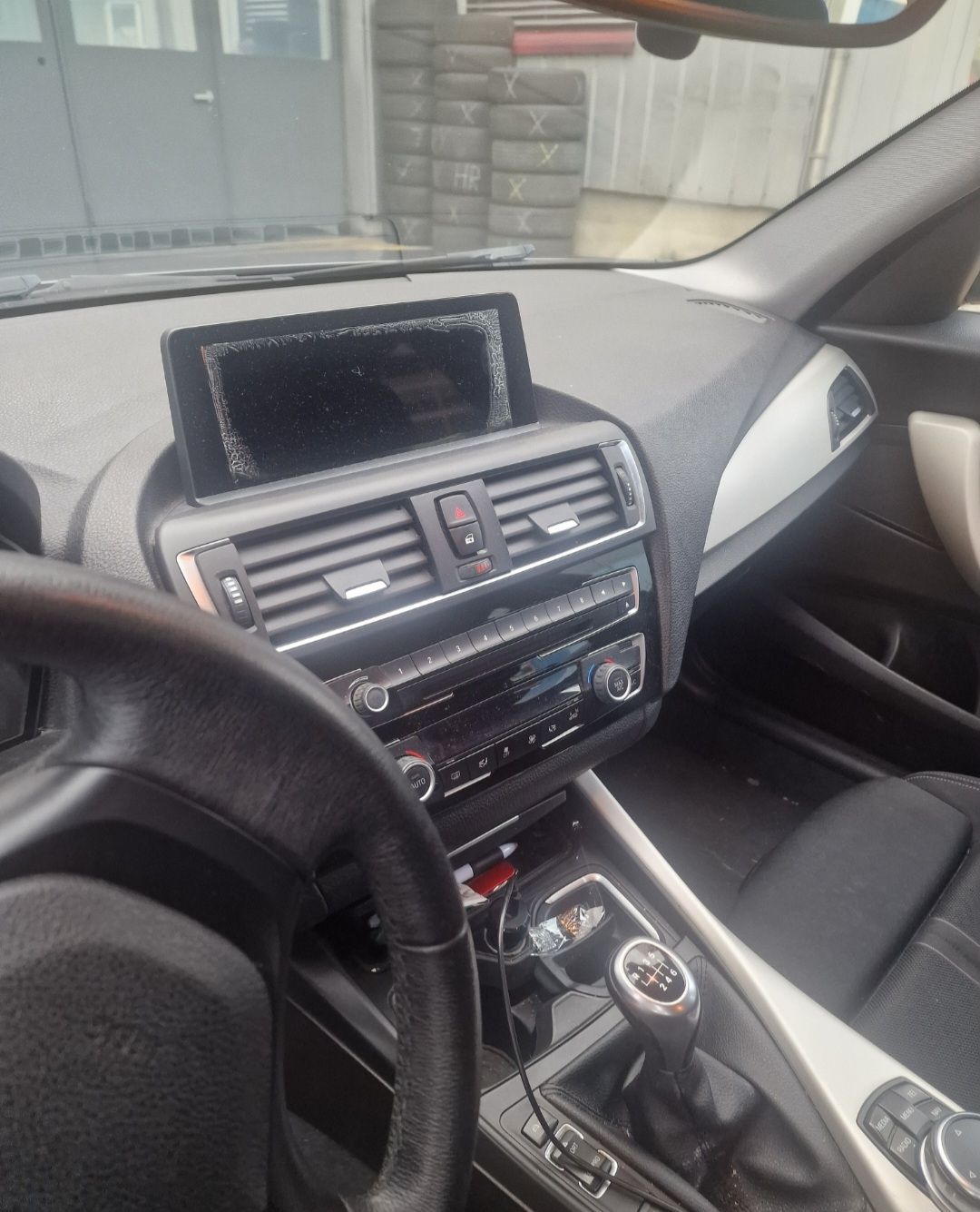 BMW Autos: BMW 118 i 1.5l – D'occasion à Hombrechtikon par Coolwear 2