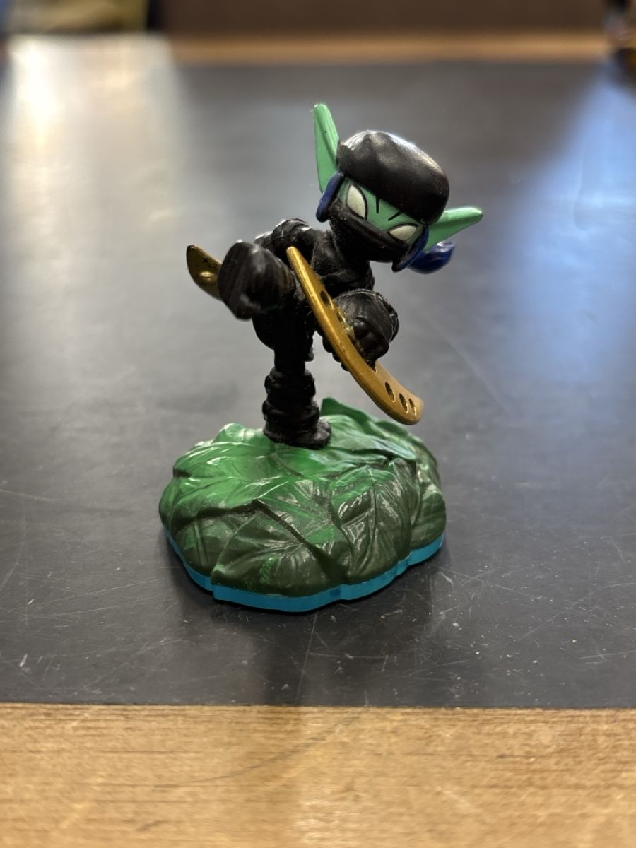 Spiele: 3 Skylanders Figuren  – Gebraucht aus Dietikon von mis_brocki 3