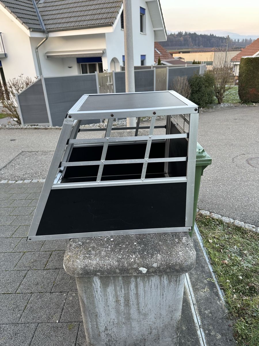 Gabbie, trasporto & Sicurezza: Kleine Hundebox – Usato da Lohn-Ammannsegg venduto da laidbackchilling 3
