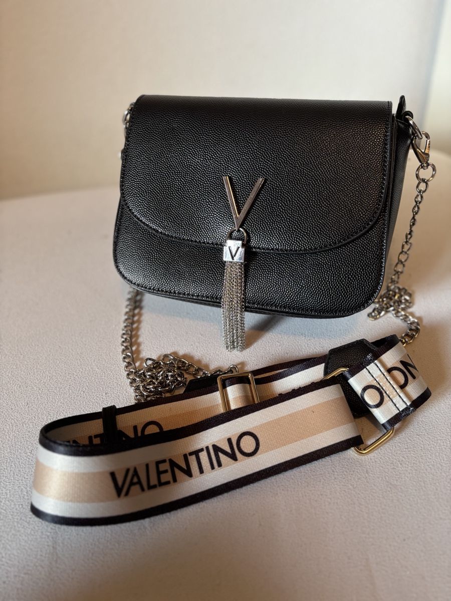 Valentino Sacs femmes: Tracolla Valentino  – D'occasion à Vernate par YleBru 1