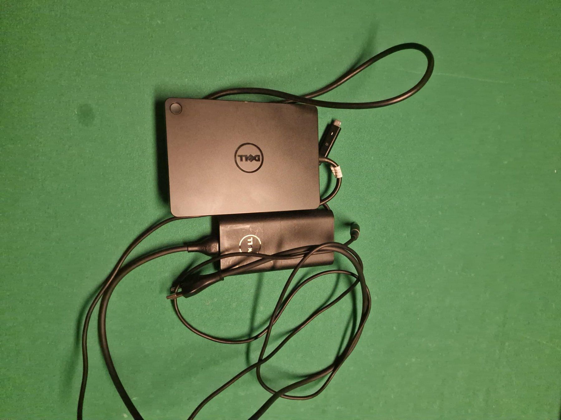 Dell Docking station: Dell Thunderbolt WD15 USB-C Dock Dockingstation Latitude – Usato da Wislikofen venduto da Danielsson15