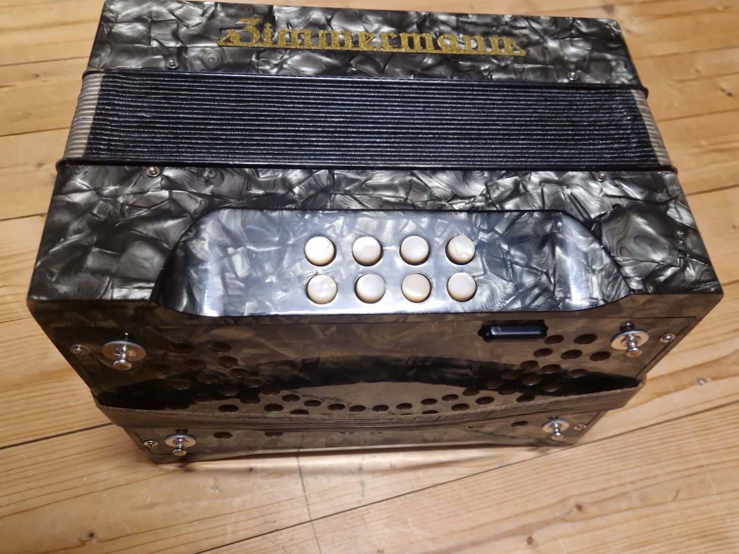 Strumenti musicali: Antike Zimmermann Handorgel, Schwyzerörgeli, Akkordeon – Usato da Wiesendangen venduto da 27viper27 3
