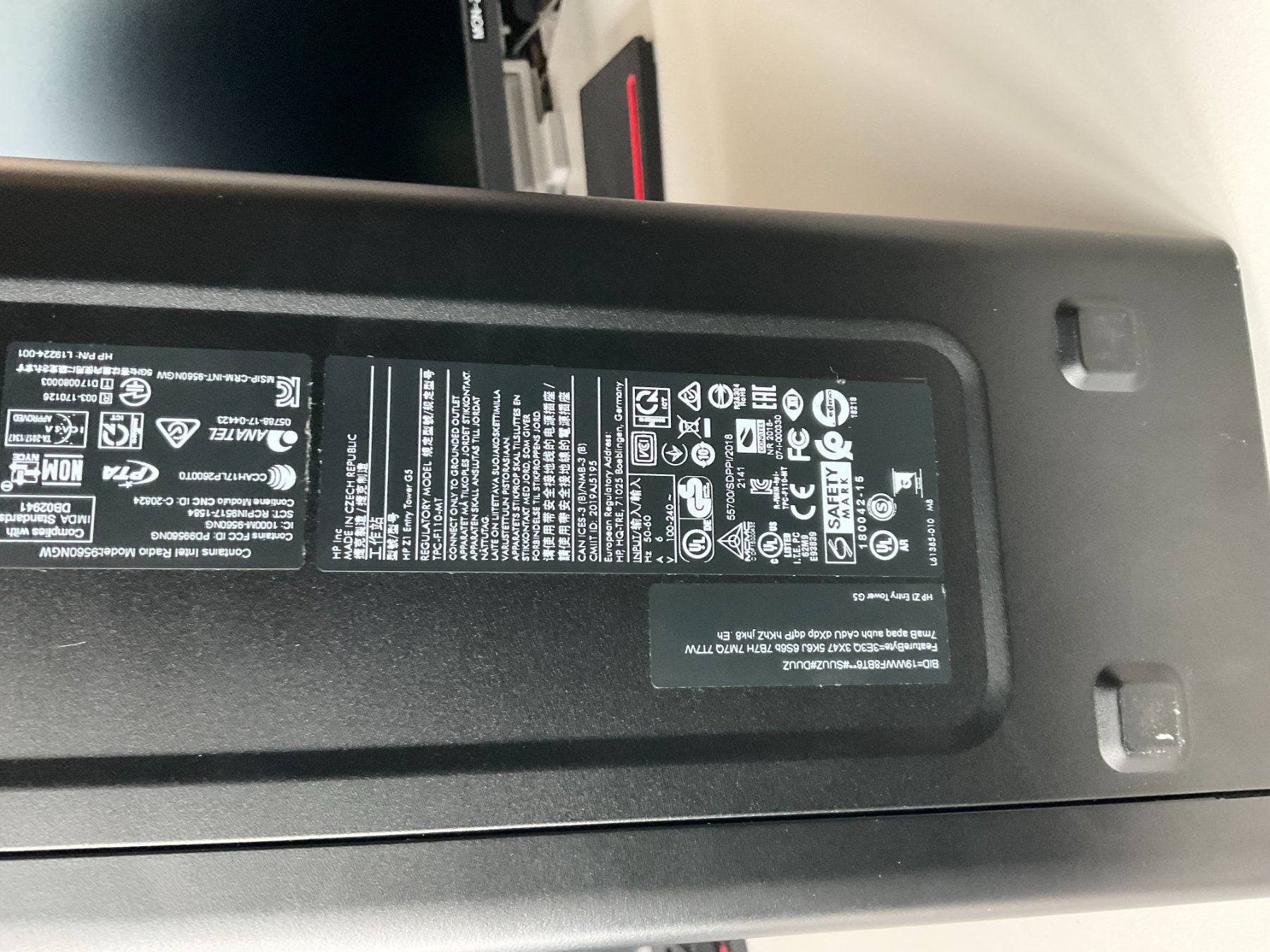 PC: HP Z1 Entry Tower G5 CPU: i9 9900 – Usato da Zürich venduto da Frontdesk 4