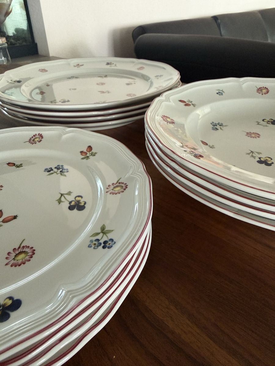 Villeroy & Boch Set di piatti: Villeroy Boch Petite Fleur Dinner Set – Nuovo (secondo la descrizione) da Ebikon venduto da nat_jzh5 2