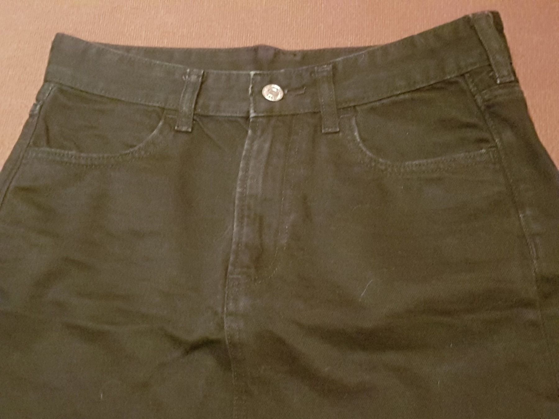 H&M Gonne: Jupe noire taille 36 marque H&M – Usato da Villiers venduto da san_jn5w 1