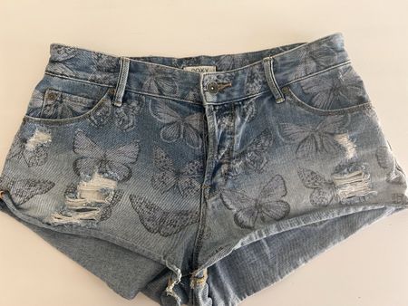 Roxy Jeans Shorts Grösse 26 Schmetterlingsprint guter Zustan
