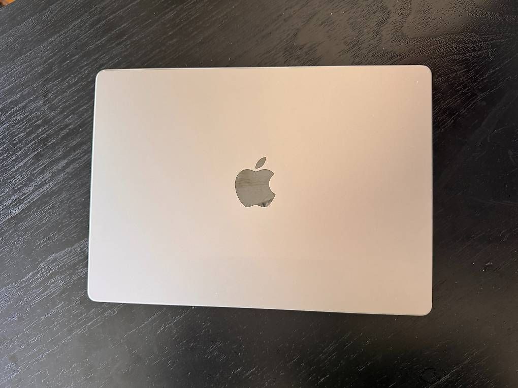 Notebook: MacBook Pro, M2 - 2023 – Usato da Zürich venduto da Polobo