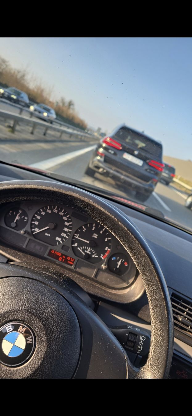 BMW Autos: BMW X5 E70 Turboschaden – Gebraucht aus Grenchen von dav_jlt8 3