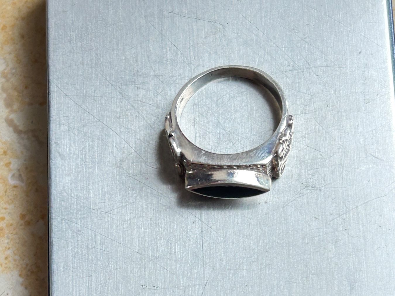 Anelli: Schöner Silberring mit Onyx (58) – Usato da Laufen venduto da belleskulptur 8
