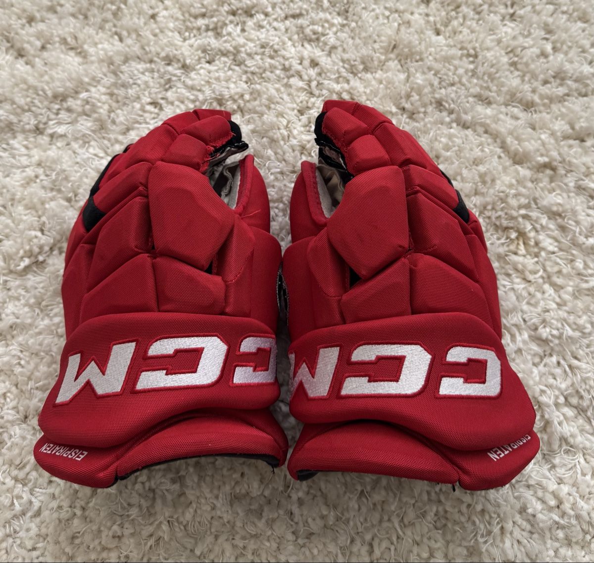 Ccm Handschuhe & Handstulpen: CCM Handschuhe Grösse 14 – Gebraucht aus Galgenen von Sotili