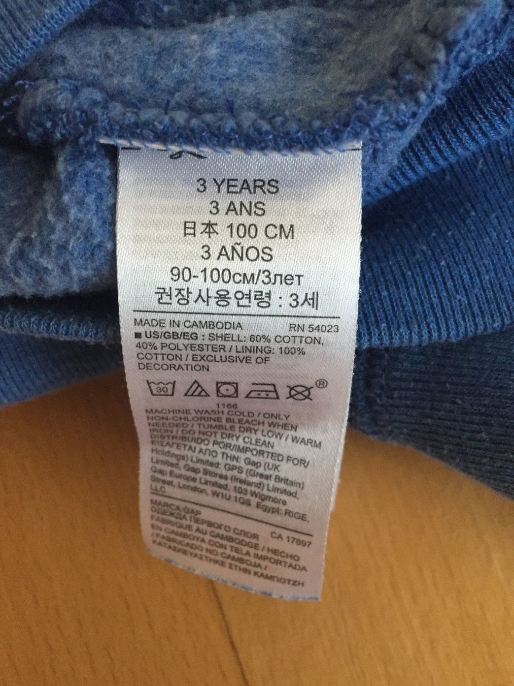 Gap Maglioni & Felpe: Kapuzen-Pullover "GAP" blau – Usato da Muttenz venduto da Juvenile33 2