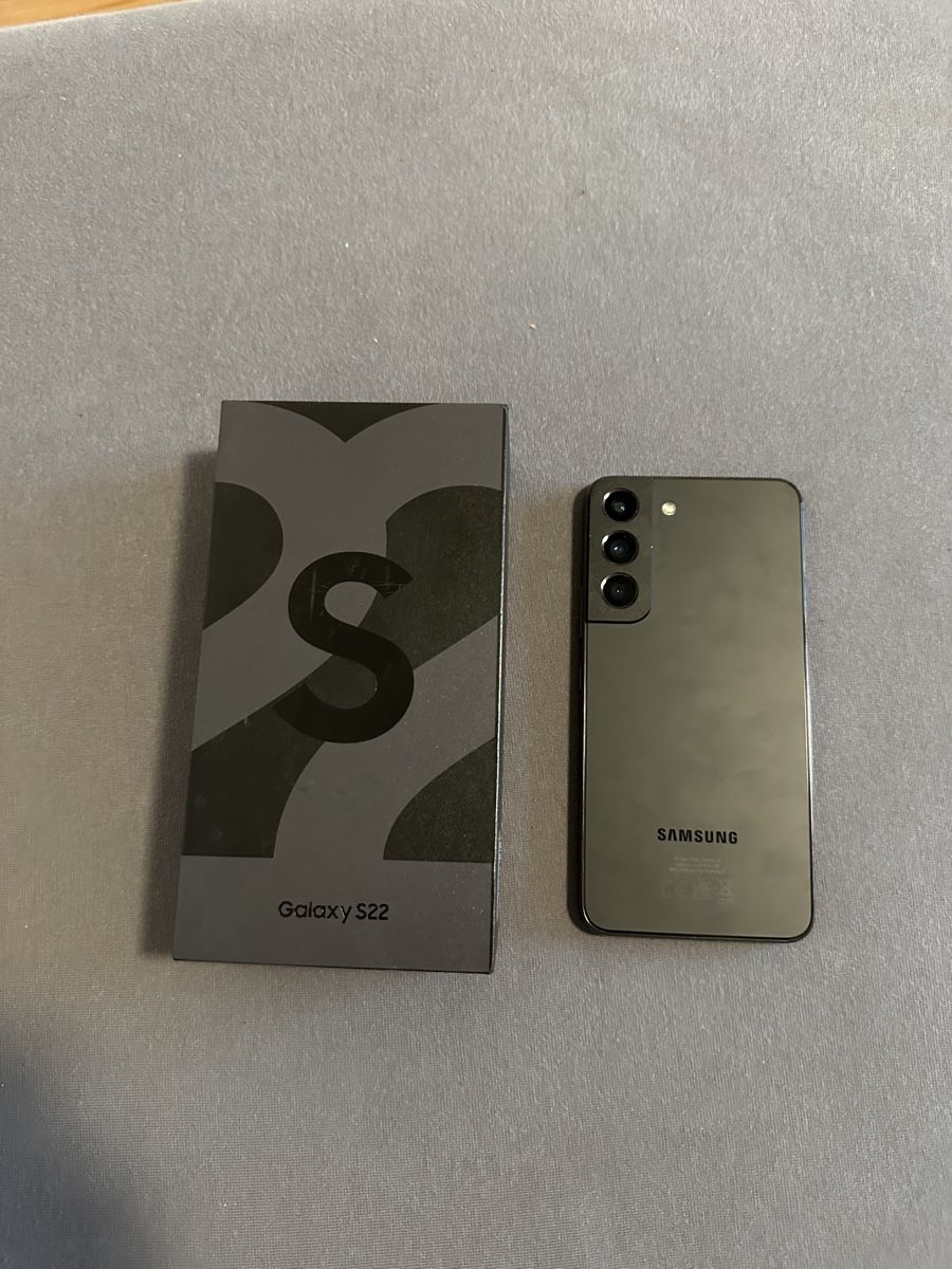 Samsung Handys / Smartphones: Samsung s22 black phantom 256gb avec garantie valable – Gebraucht aus Court von PokeClem
