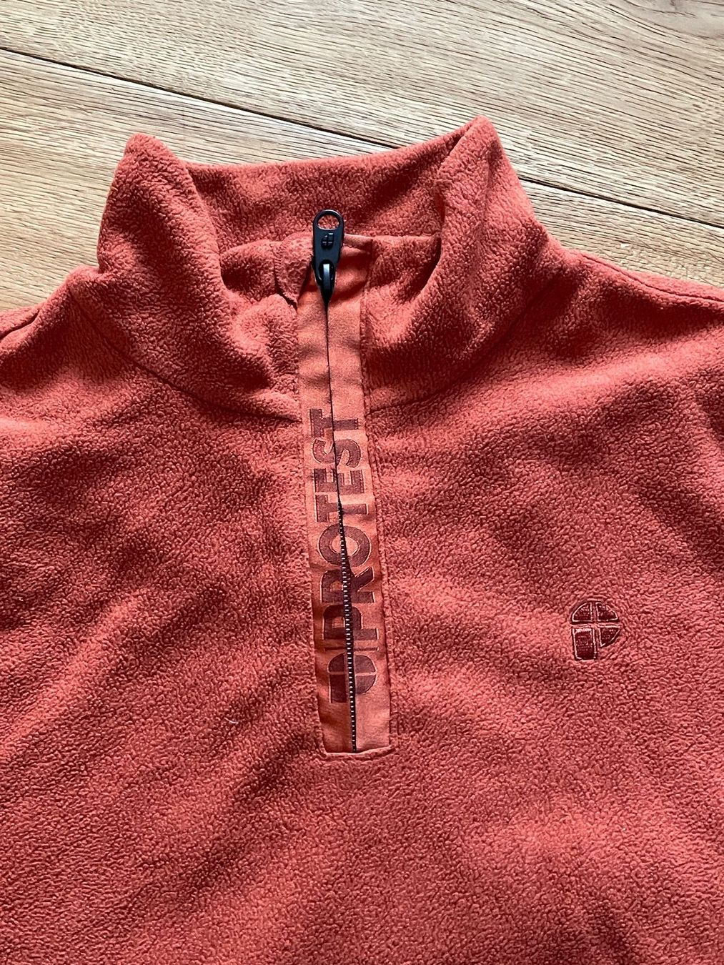 Protest Maglioni & Felpe: PROTEST Fleece-Pullover Grösse 176 ocker – Usato da Mauren venduto da Greiner 1