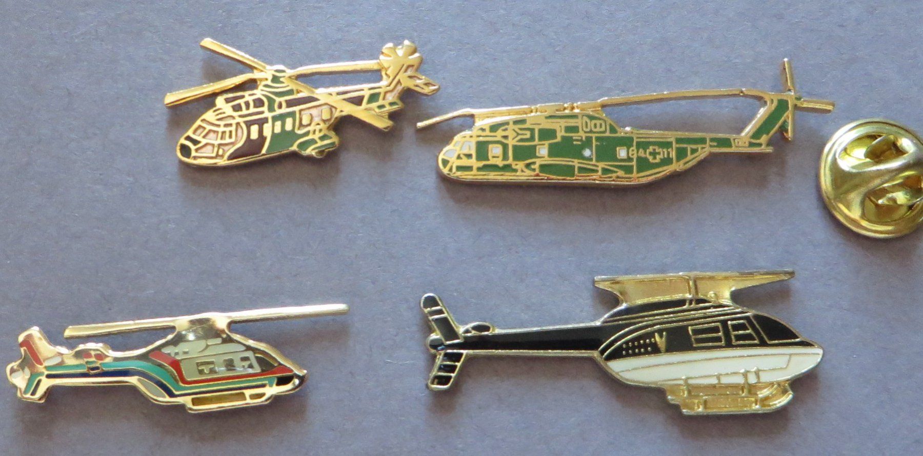 Plaketten & Abzeichen: PIN, 4 PINS THEMA HELIKOPTER – Gebraucht aus Neuhausen von luckimucki