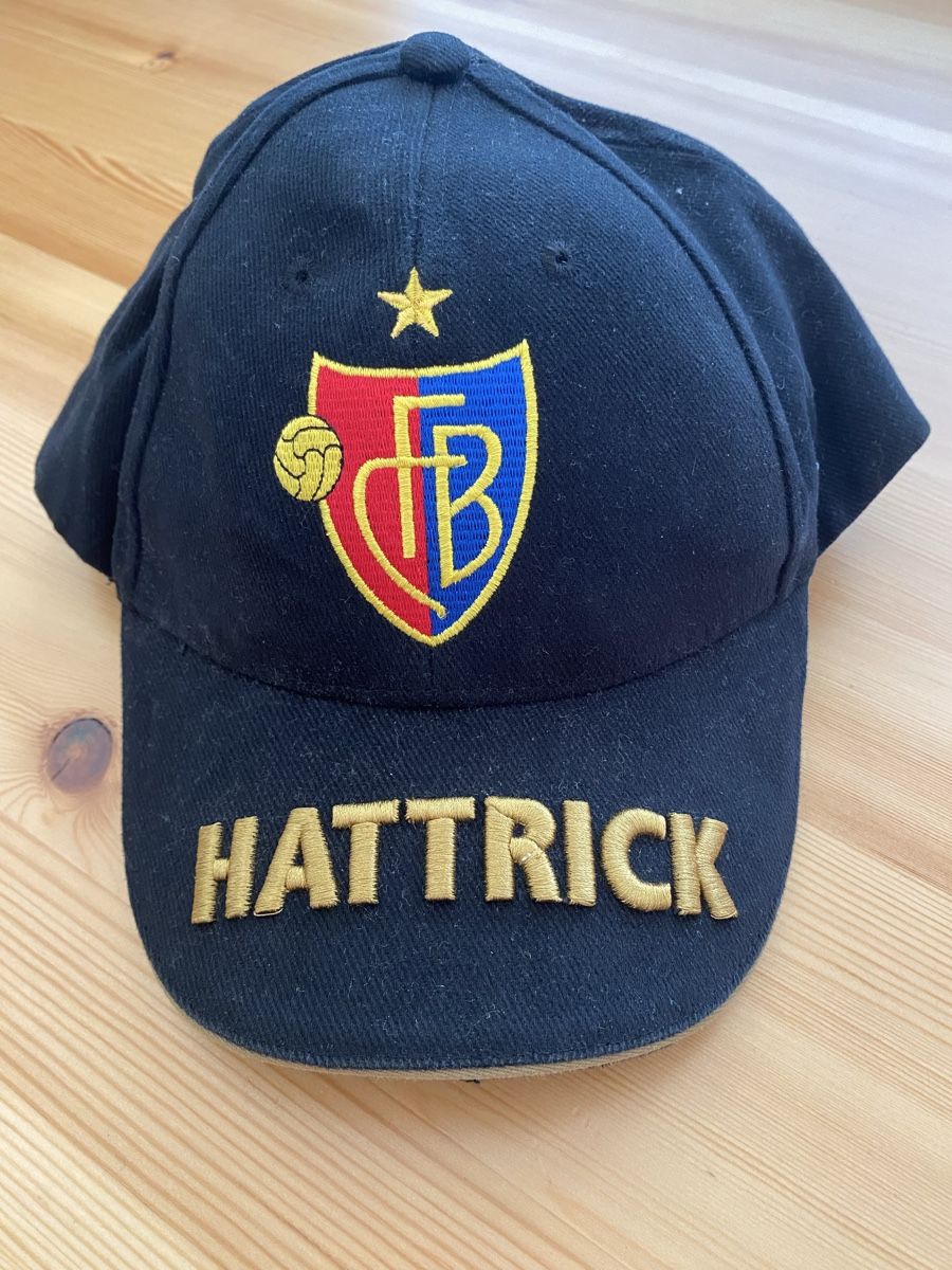 Autres vêtements & accessoires: FCBasel Cap Hattrick  – D'occasion à Oberentfelden par 6sioux3