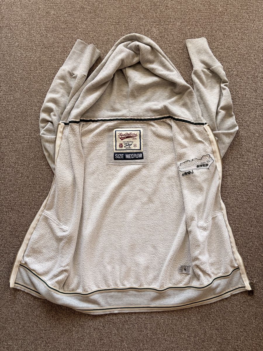 Superdry Jacken: Sweatjacke Superdry Grösse M – Gebraucht aus Kölliken von Sabay2012 2
