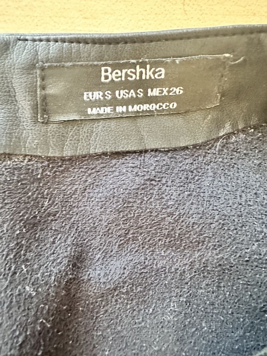 Bershka Robes: ELEGANTES KLEID gr S – Neuf (Voir description) à Schaffhausen par rot_yyy7 4