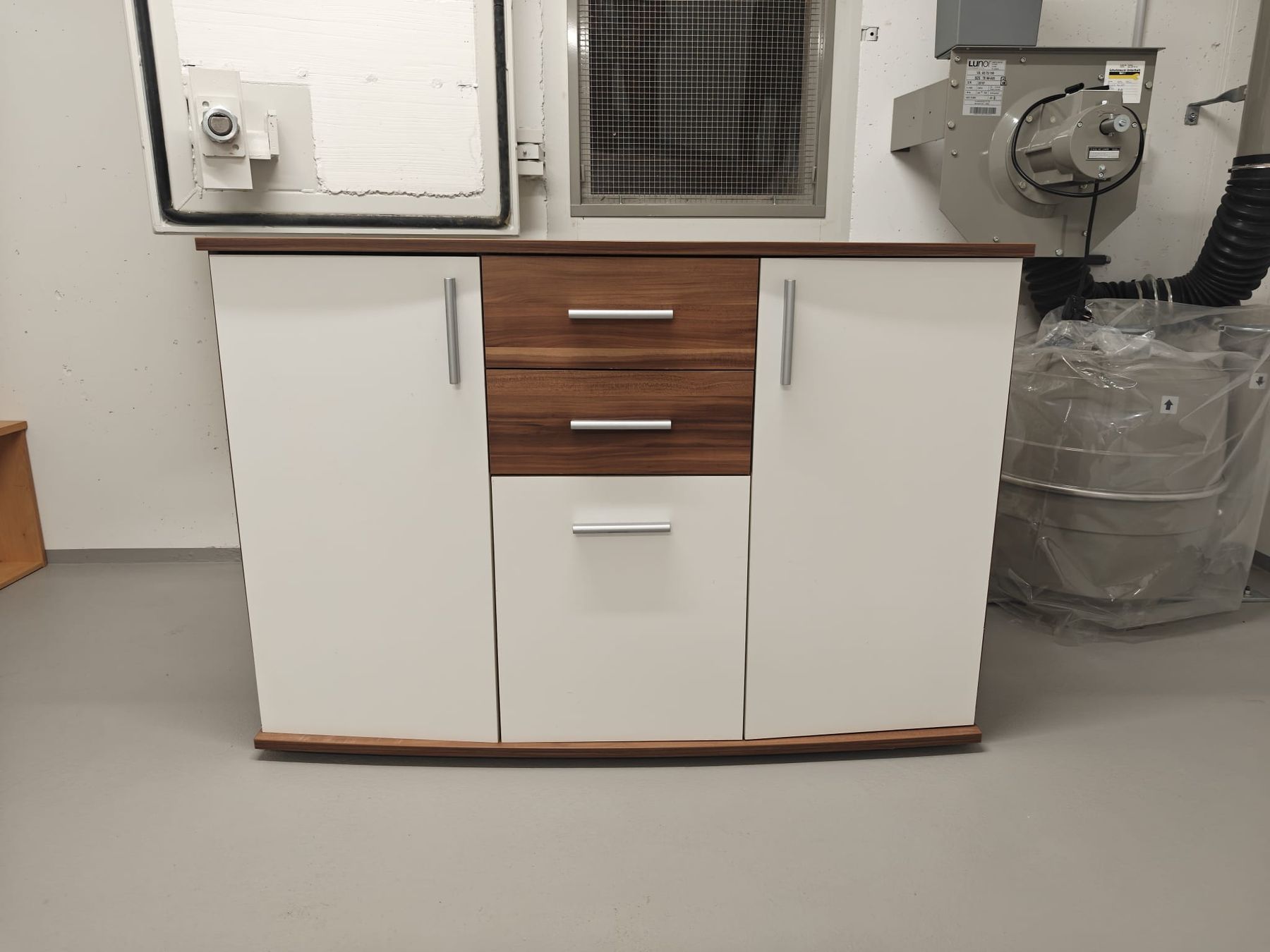 Commodes: Kommode – D'occasion à Leuzigen par sta_z8gh