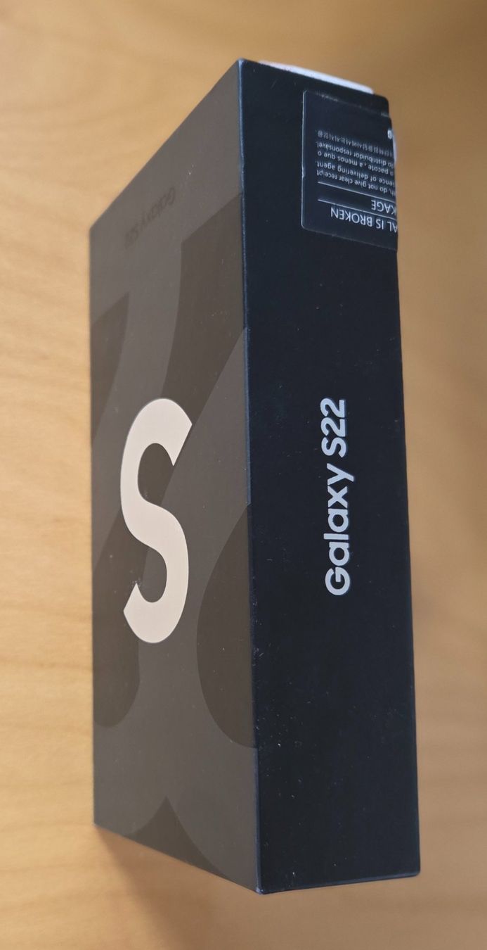 Samsung Telefoni cellulari / Smartphones: Samsung Galaxy S22 – Usato da Bonstetten venduto da hicksp 4