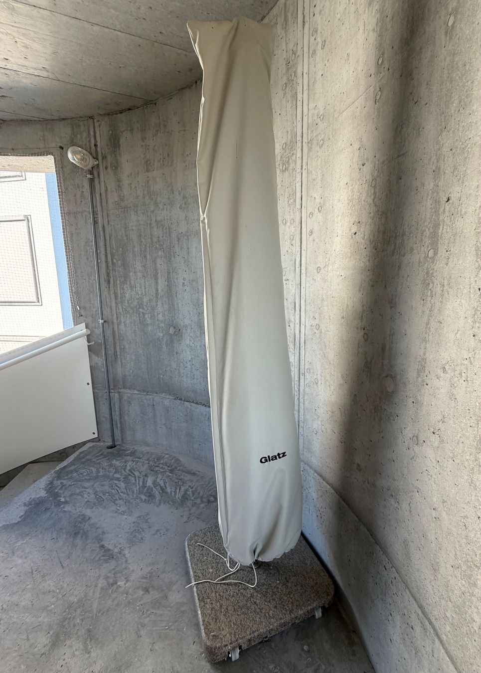 Glatz Sonnenschirme: Sonnenschirm Glatz Alu-Smart 240x240 – Gebraucht aus Uster von Schwyzli 7