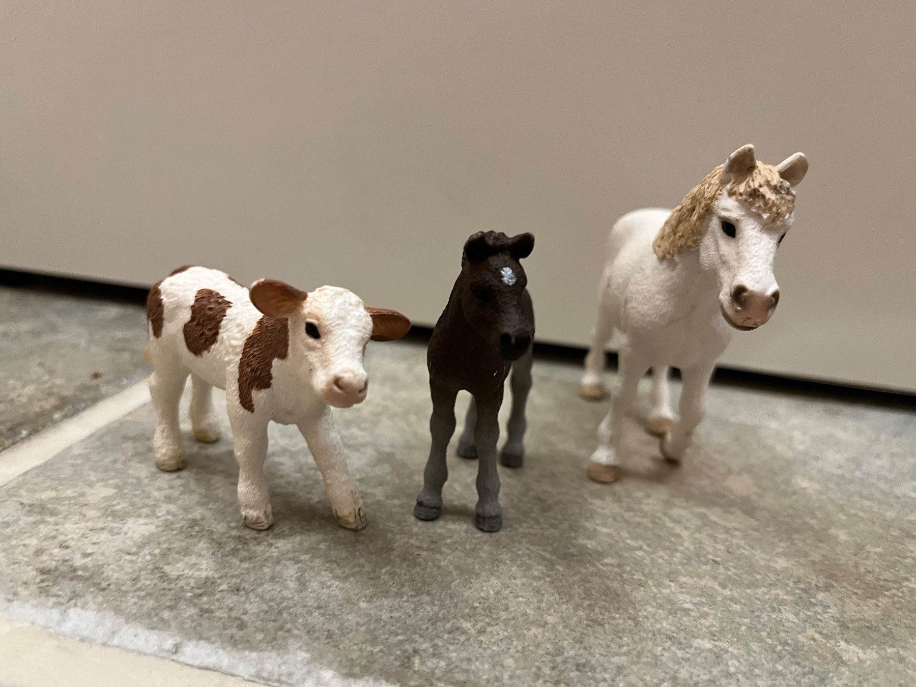 Schleich Giocattoli: Schleich Set mit Westernpferden und Bauernhoftieren – Usato da Zürich venduto da Nellyliva01 1
