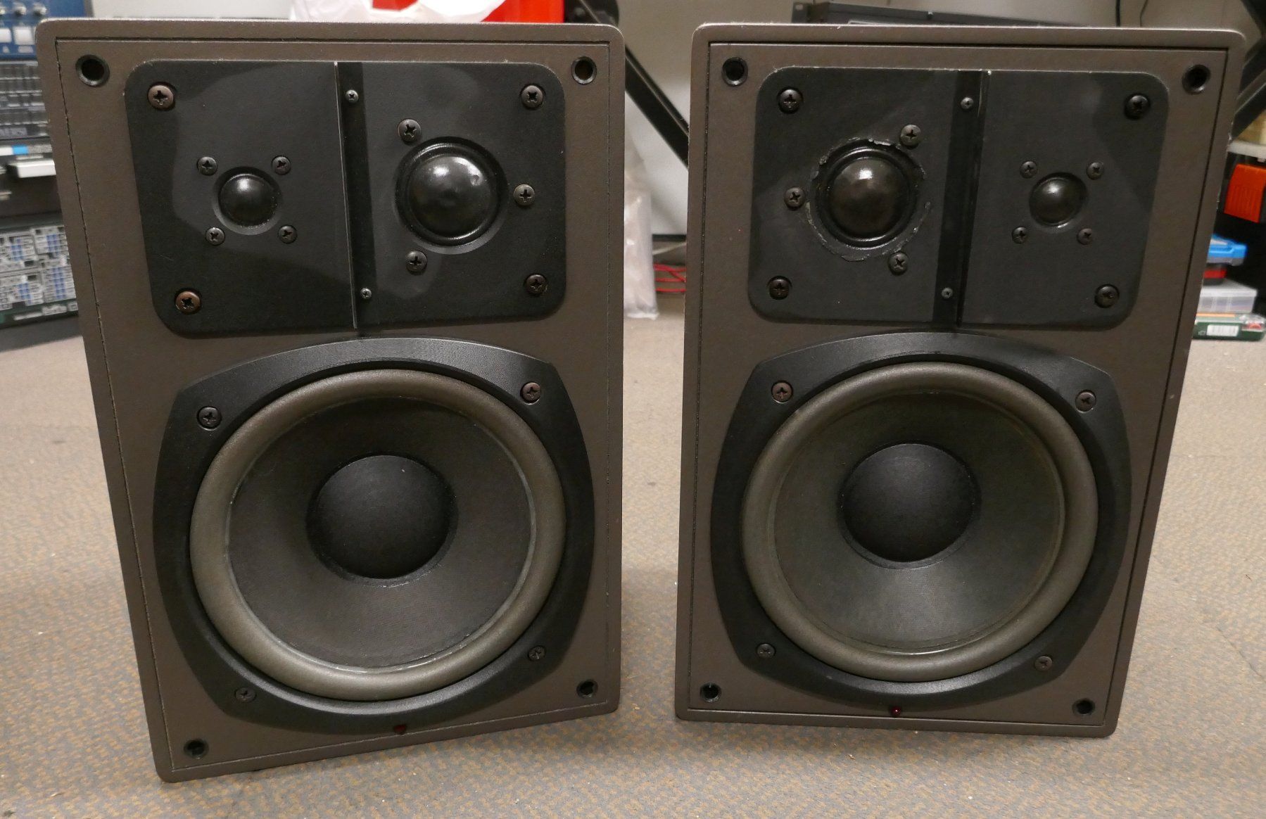 Casse acustiche: Klein und Hummel o98 - 3 Weg Studiomonitore – Usato da Wenslingen venduto da FairlightCMI