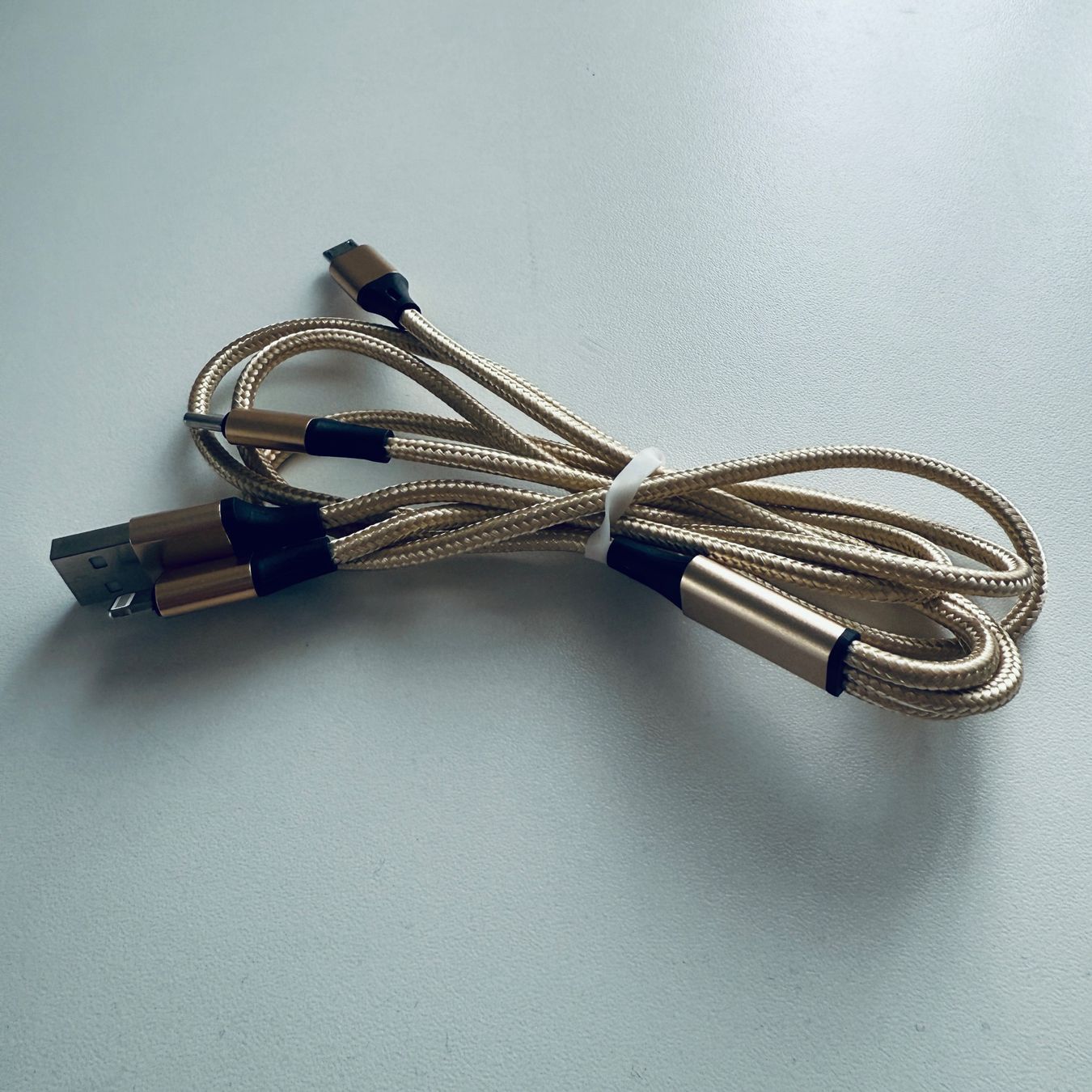 Cavi: USB-A auf 3in 1 Multi Ladekabel USB-C & Lightning & Micro B – Nuovo (secondo la descrizione) da Basel venduto da MY.AIRPODS.SHOP 8