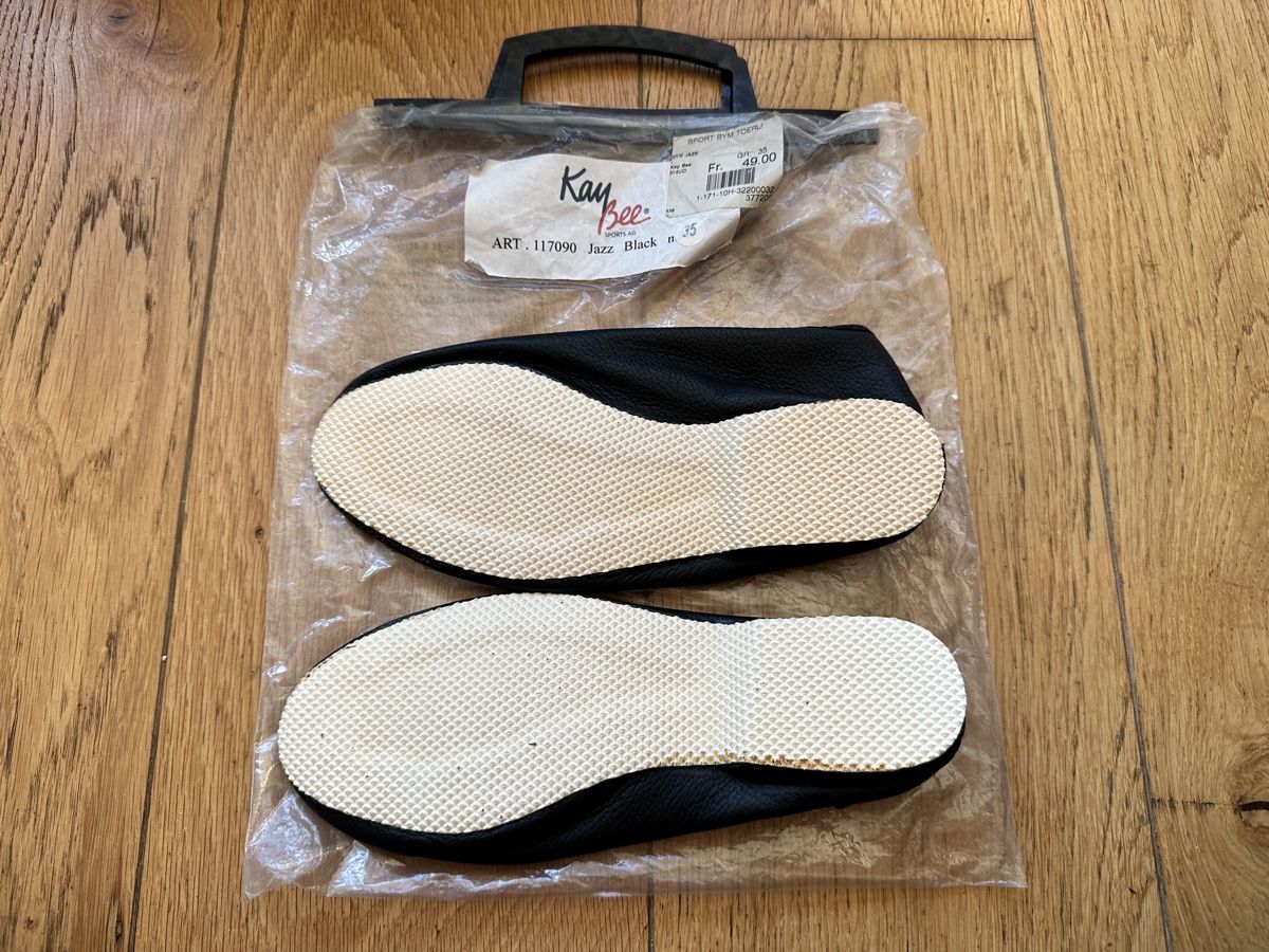 Scarpe da uomo: Jazz Black Kay Bee Gr. 35 Neu! – Nuovo e nell'imballaggio originale da Basel venduto da boo_dc8c 1
