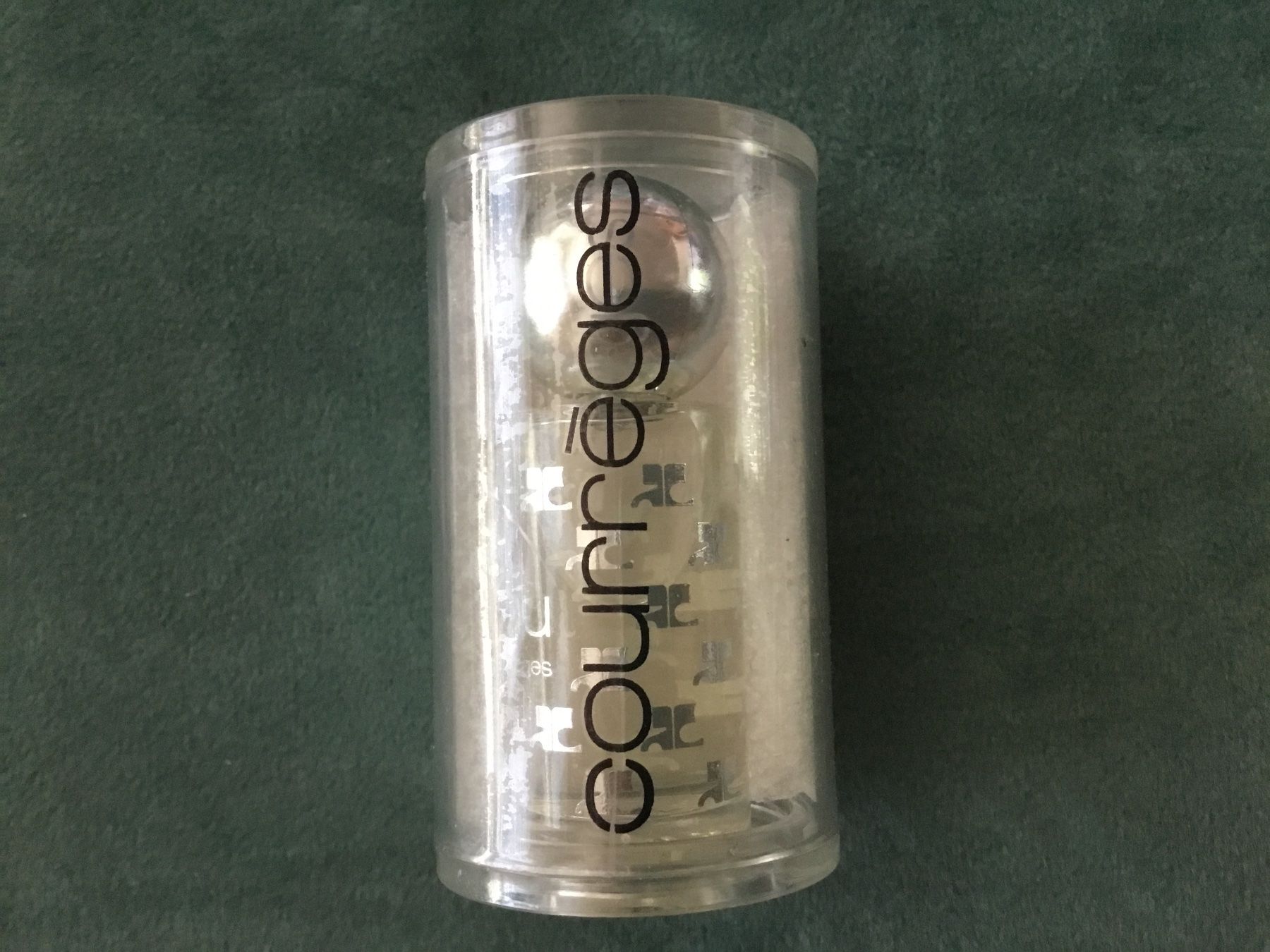 Profumi & Eau de Toilette: Eau de Courreges miniature de collection – Nuovo e nell'imballaggio originale da Le Landeron venduto da nic_8hd5 2