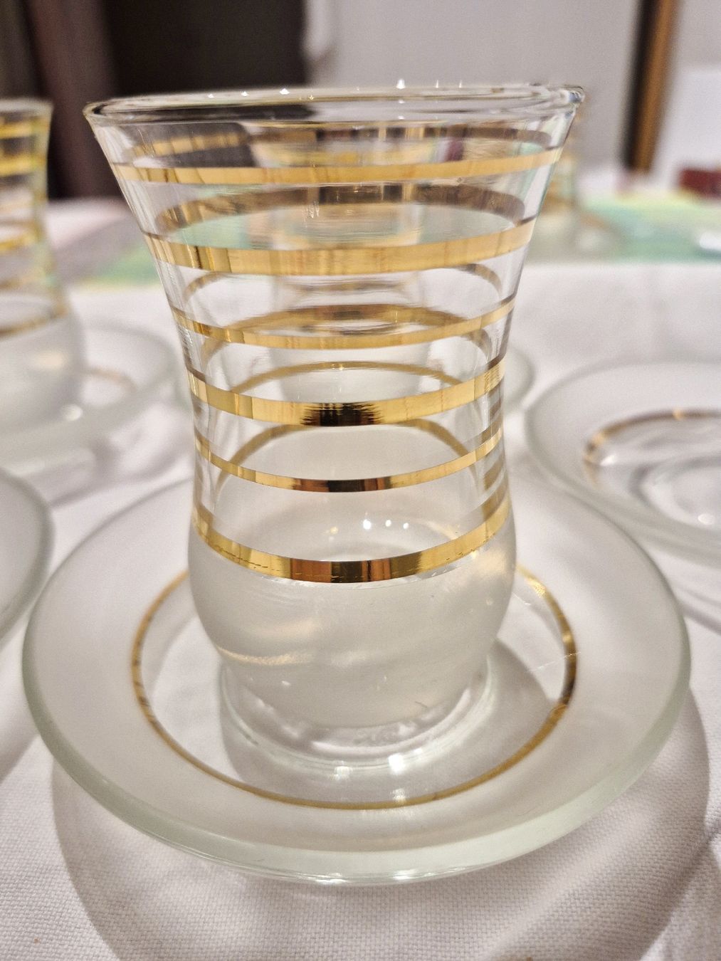 Gläser: 4 Teeglässer mit Teller  – Gebraucht aus Wabern von Passionata6