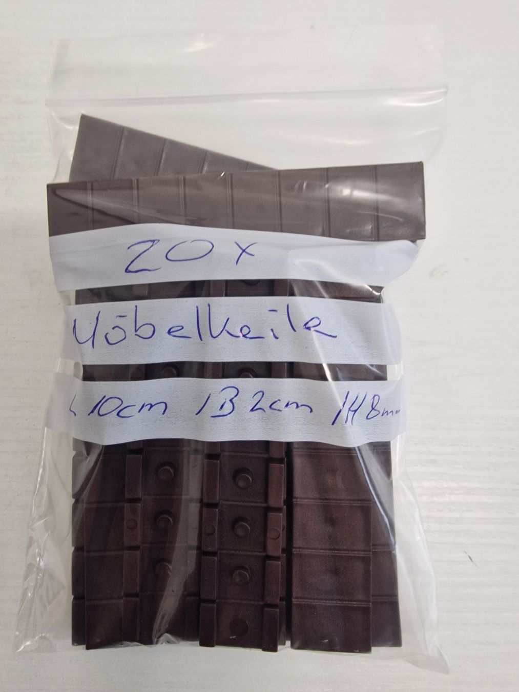 Tutti gli attrezzi: 20 Stück Möbel-Keile – Nuovo (secondo la descrizione) da Remetschwil venduto da bo-gru