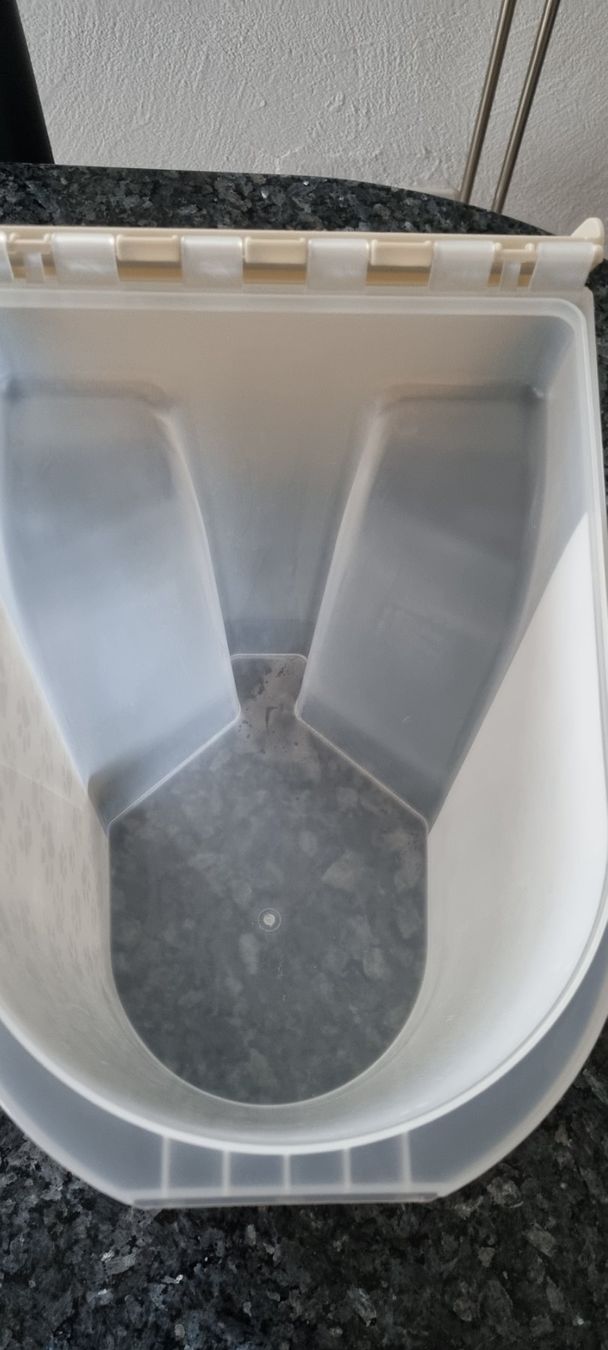 Altro per la casa: Futterkübel mit Futterschaufel – Nuovo (secondo la descrizione) da egliswil venduto da Maggy6 2