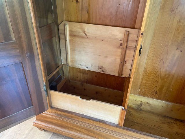 Armadi: Antiker Schrank – Usato da degersheim venduto da sugus123sugus 3