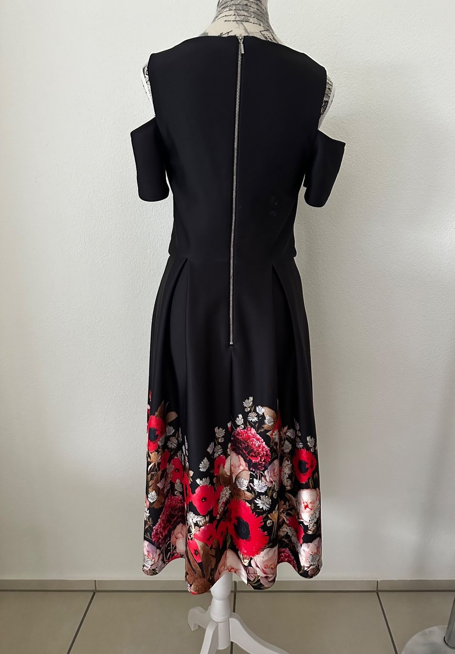 Vestiti: Dorothy Perkins Kleid Grosse 38 – Usato da Alpnach Dorf venduto da ljusja 1