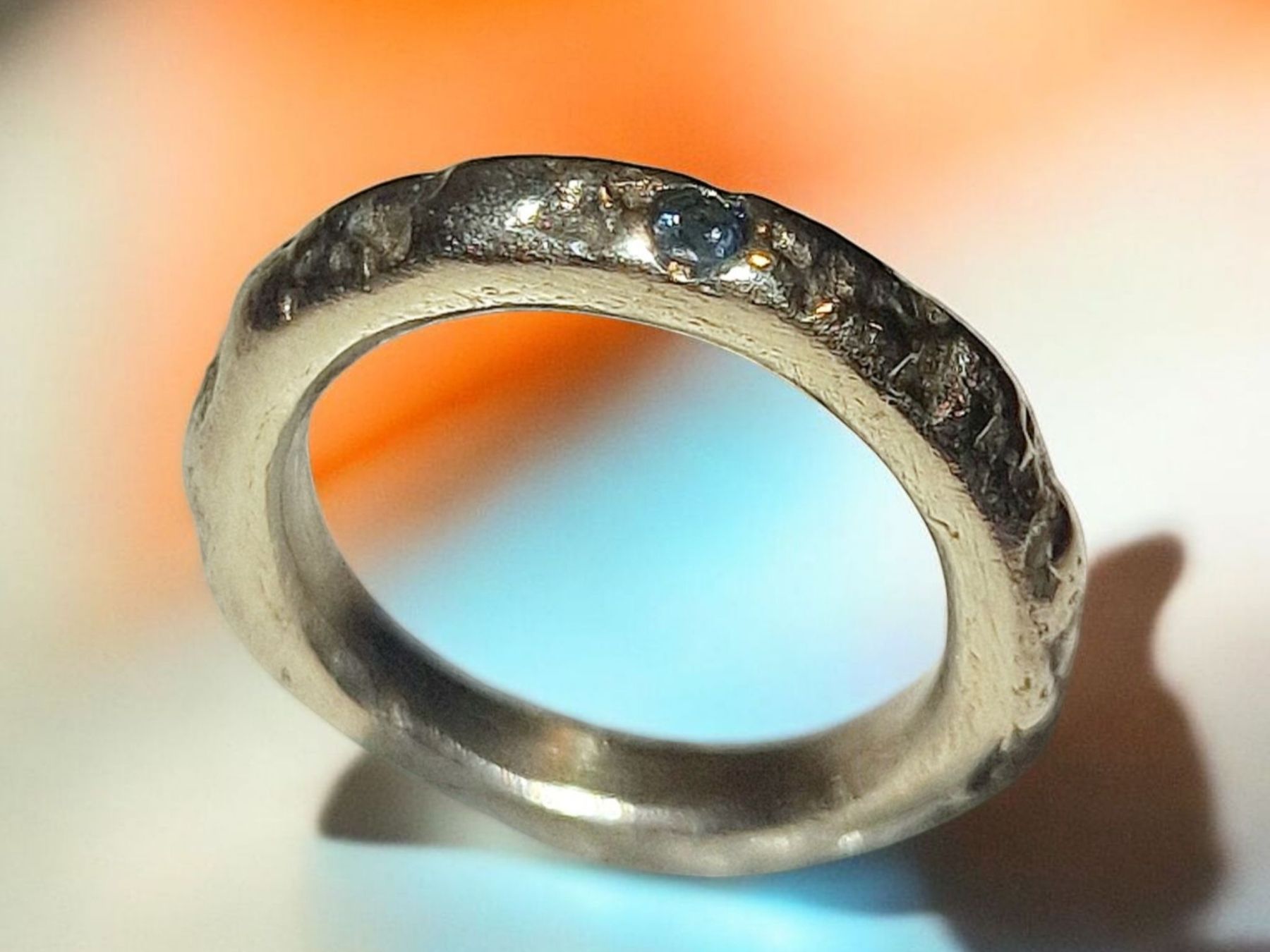 Anelli: Wilder Bronzering mit blauem Topas, Ringgrösse 49,5. – Nuovo e nell'imballaggio originale da Aarau venduto da Schmuckhoehle_MD 2