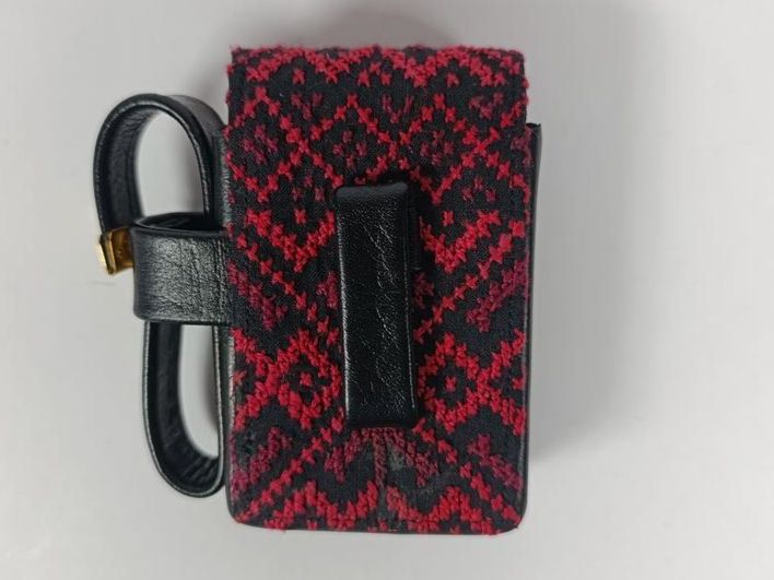 Altri Prodotti per fumatori: Etui à cigarette 9.5 x 6 x 3.5 cm – Nuovo (secondo la descrizione) da Thielle venduto da Plusvalue_Neuchatel 1