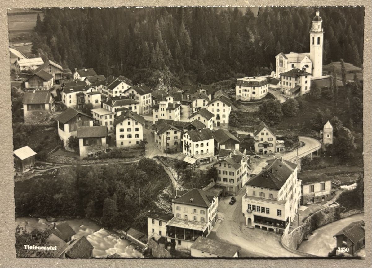 Ansichtskarten: Flugaufnahme Tiefencastel – Gebraucht aus Luzern von Balbel