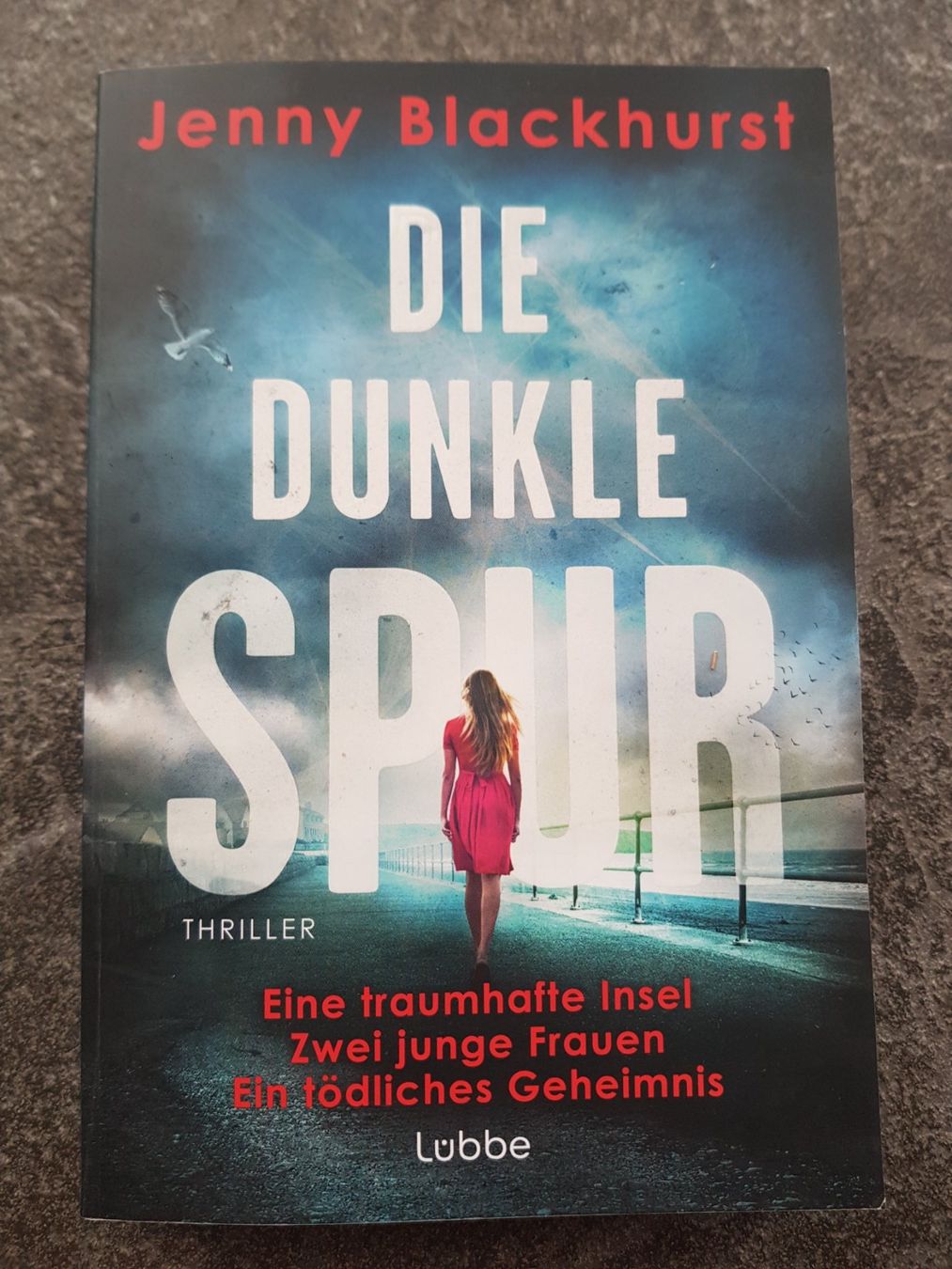 Libri: DIE DUNKLE SPUR / Jenny Blackhurst / Thriller – Usato da Dietikon venduto da marconi07